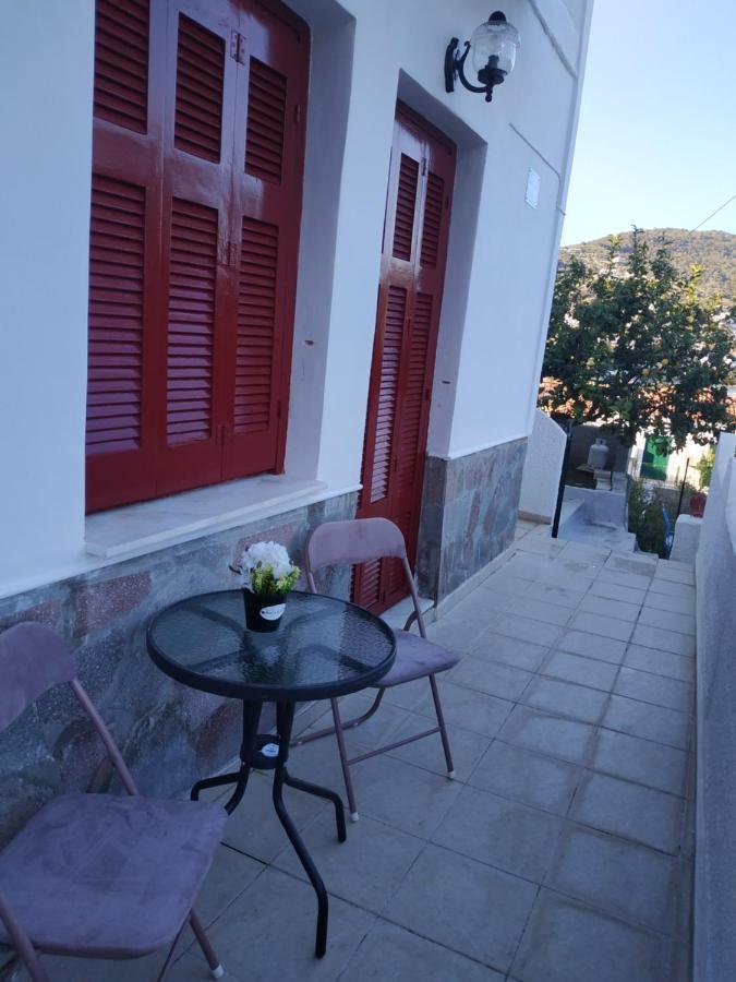 Elthimia'S Apartment Poros Town Exterior photo
