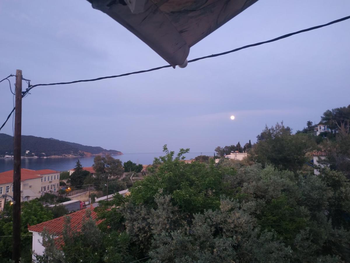 Elthimia'S Apartment Poros Town Exterior photo