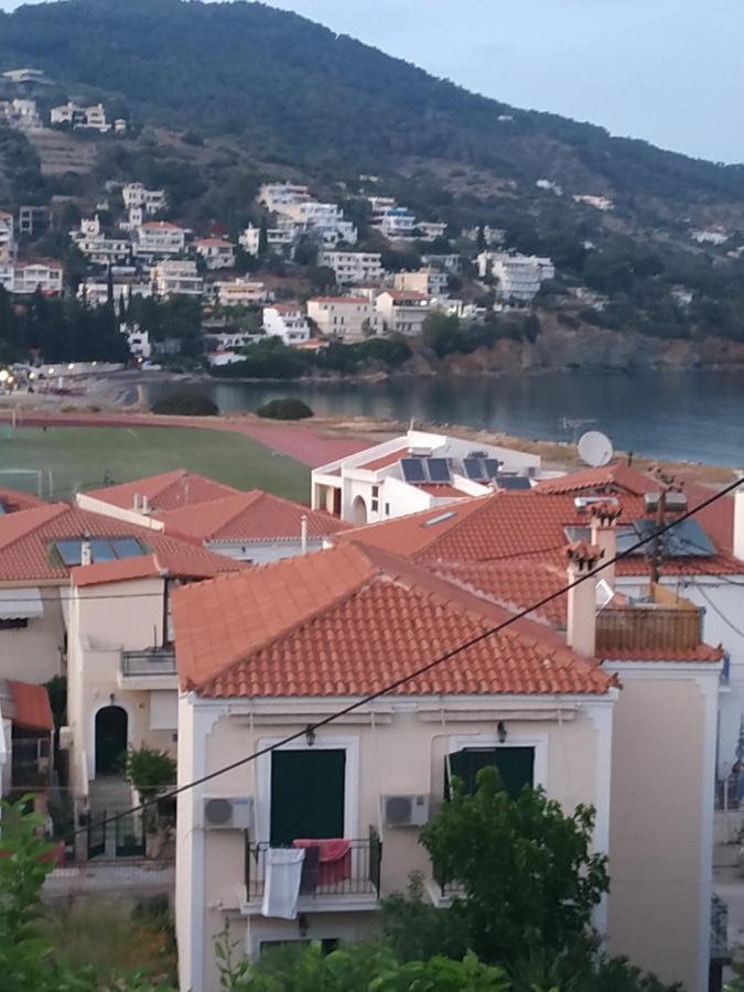 Elthimia'S Apartment Poros Town Exterior photo